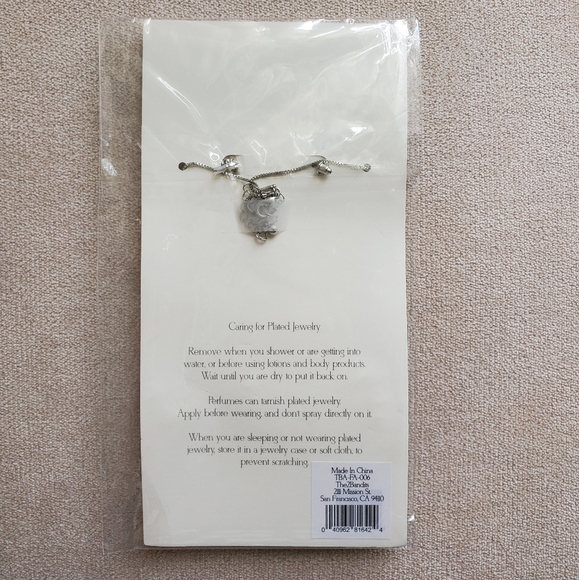 2Bandits JOSIE PEARL STUDS & TESSA CIRCLE necklace - Picture 3 of 5